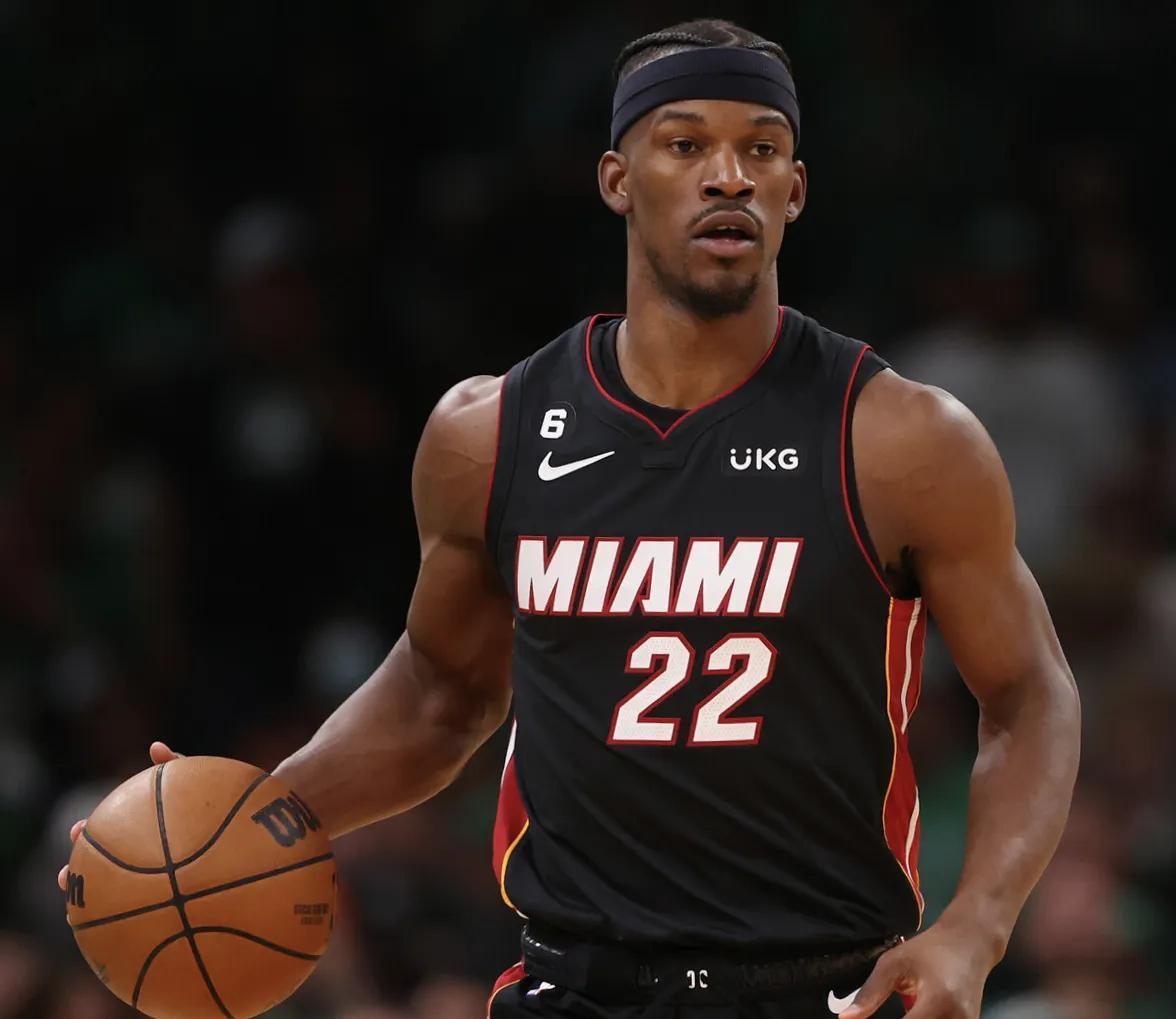 太狠了！巴特勒新星晋级表现惊艳费城76人围绕NBA季后赛绝杀压哨，冲刺阶段休斯敦火箭调整名单的简单介绍