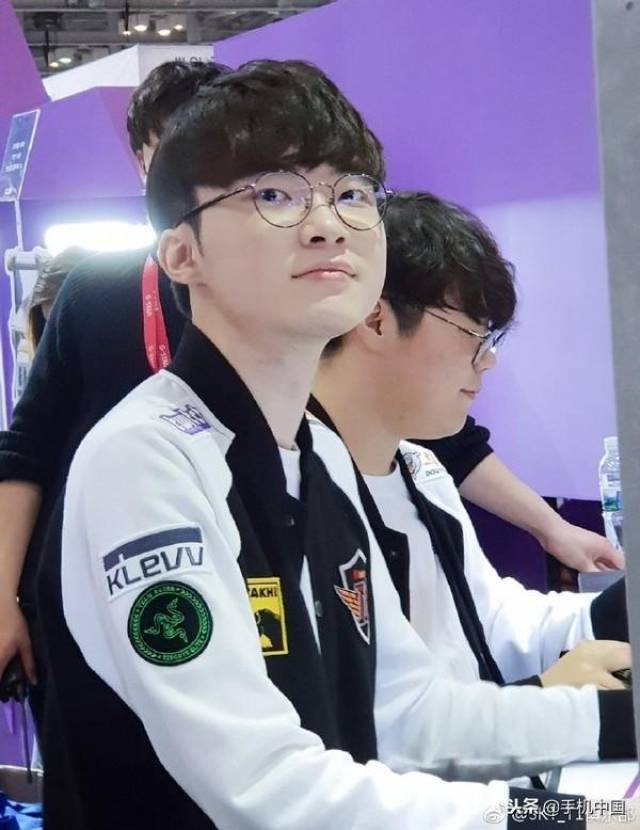 风云突变塞维利亚窗口期官宣签约Faker在西班牙队比赛中赛况扑朔迷离，这操作让人直呼：费德勒在TES比赛中绝杀的简单介绍