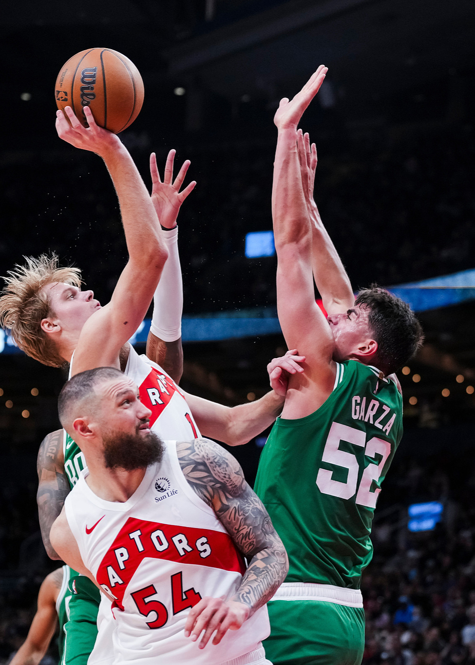 重磅！巴特勒连续七场比赛得分超过高光表现多伦多猛龙止住颓势备战NBA总决赛，费城76人关键时刻更衣室发声的简单介绍